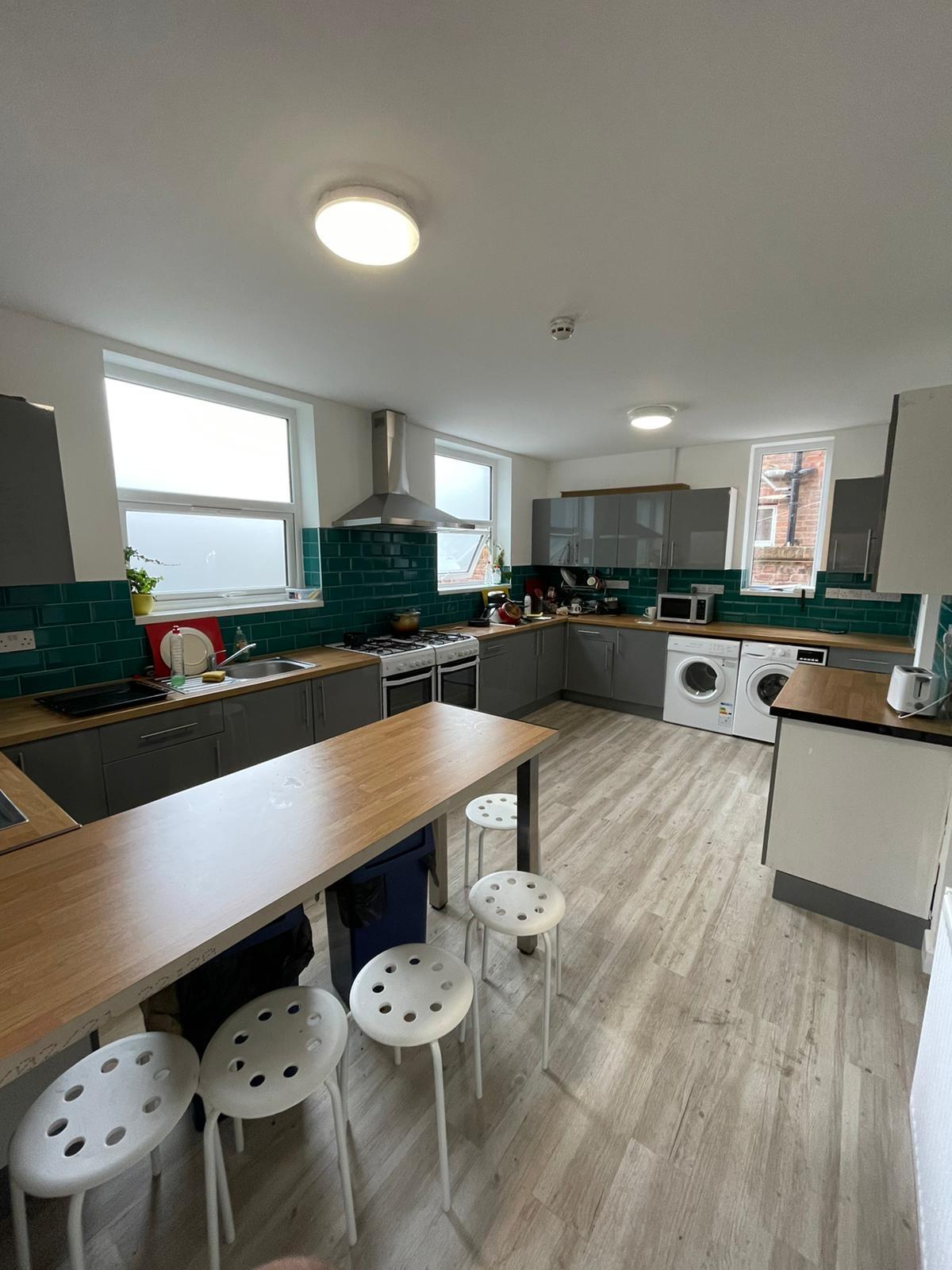 11 Wiverton Road — kitchen