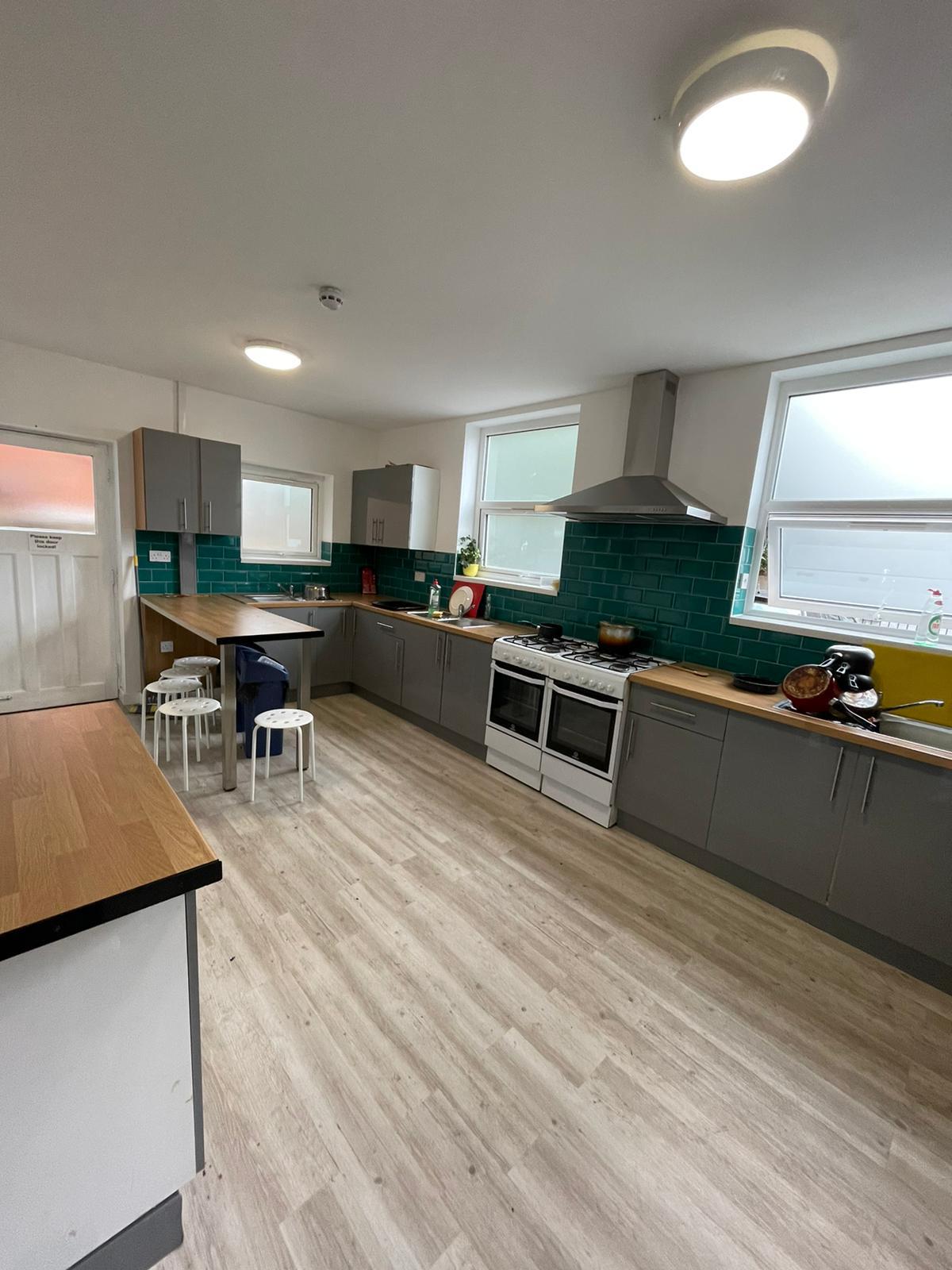 11 Wiverton Road — kitchen