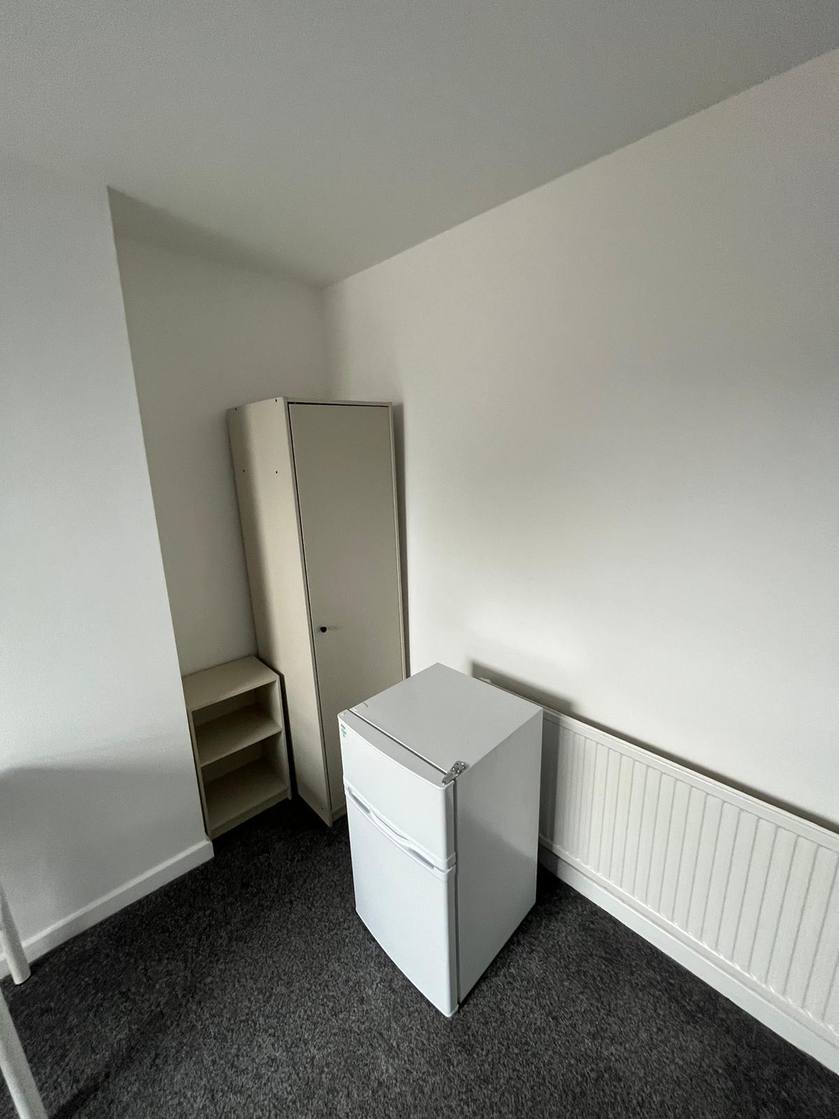 11 Wiverton Road