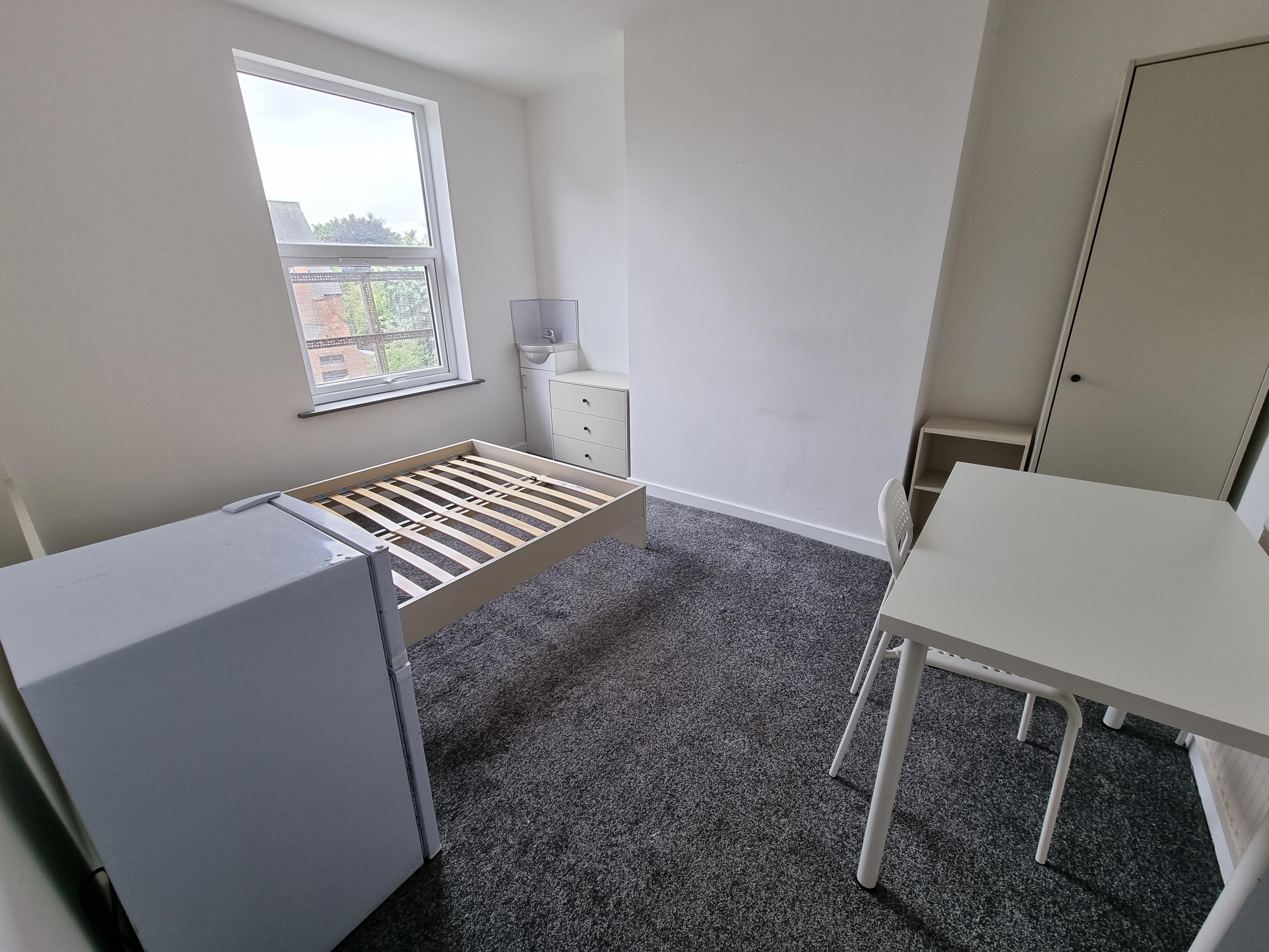 Room 11 at 11 Wiverton Road